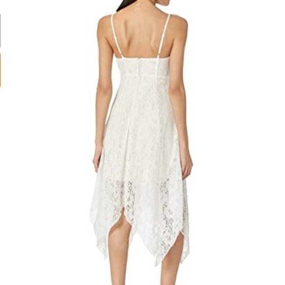 Speechless Women's Sleeveless Asymmetrical Lace Dress - Picture 2 of 6